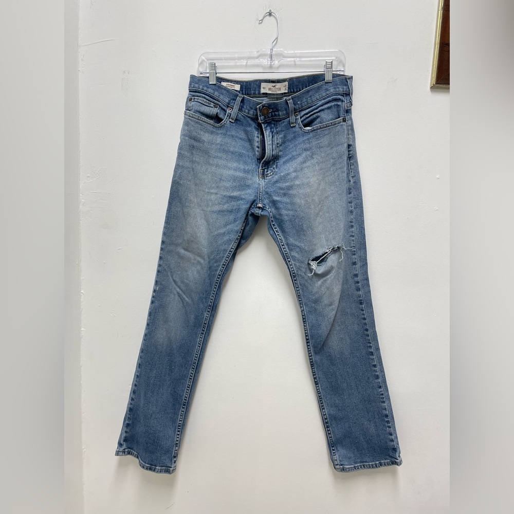 Hollister Men's Light Blue Straight Jeans
